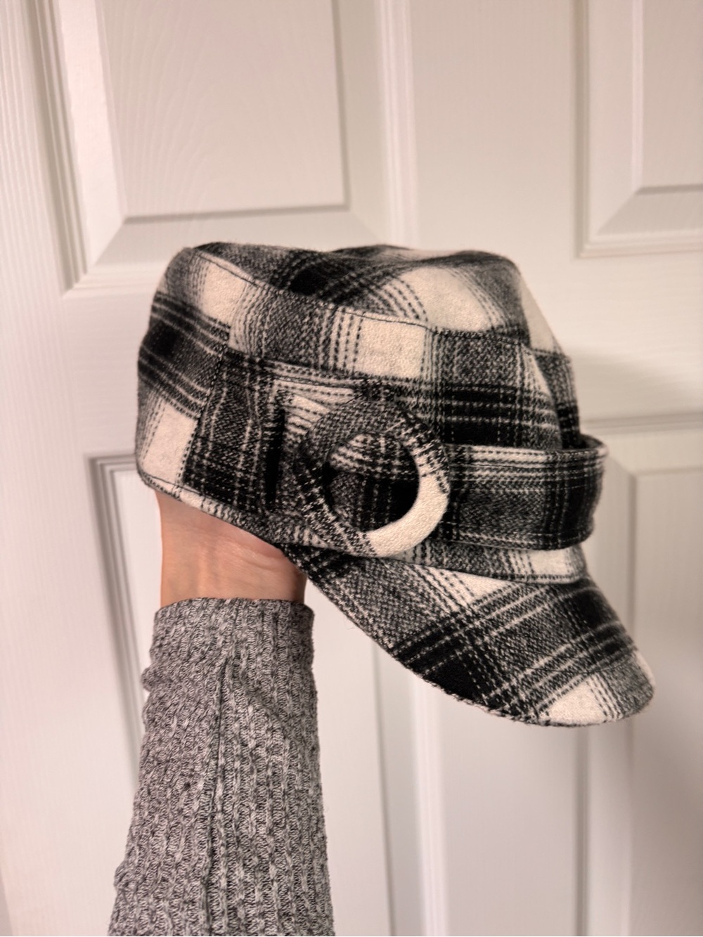 Y2K plaid newsboy messenger cap